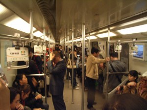 rimg0072 Shanhai subway just before rush hour!